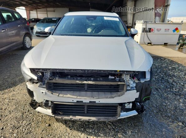 YSMED3KA1PL129184 2023 POLESTAR 2 Silver სალონის 360-გრადუსიანი ხედი