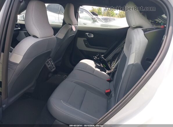 YSMEG3KA2PL115124 2023 POLESTAR 2 Gray VIN კოდის სტიკერის ხედი