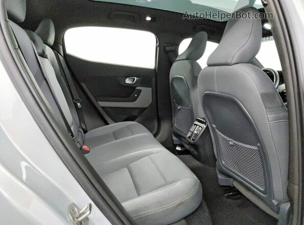 YSMEG3KA4PL131017 2023 POLESTAR 2 White 