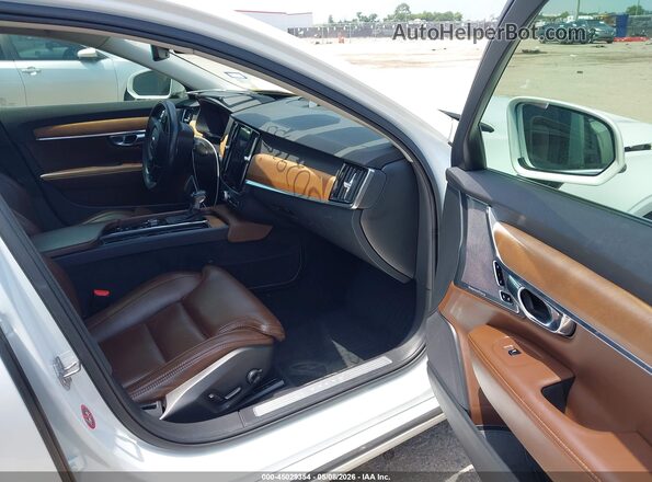YV1102GL6J1067384 2018 VOLVO V90 White წინა სალონის ხედი