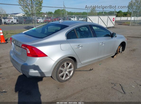 YV126MFK7G2392264 2016 VOLVO S60 Серебряный Задняя правая четверть