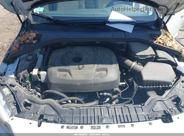 YV140MTL8H2437107 2017 VOLVO S60 White Widok z tyłu