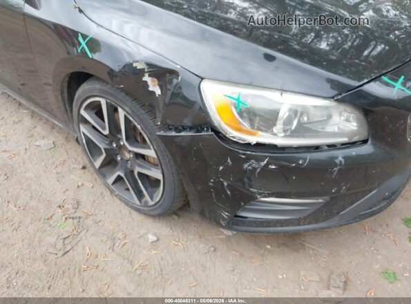 YV140MTLXH2437450 2017 VOLVO S60 Black 