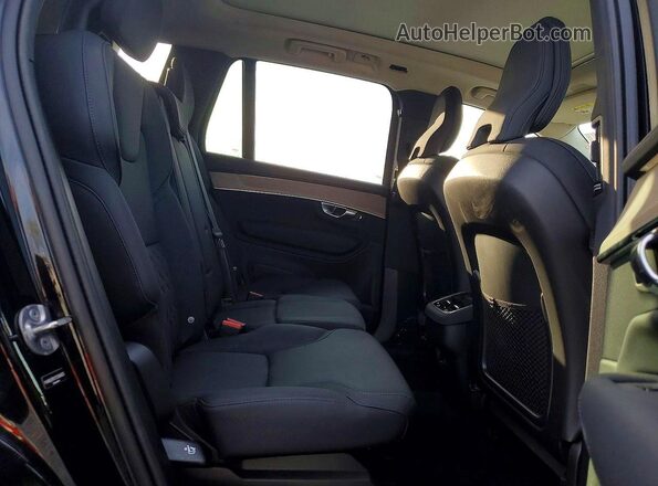 YV4062PB1S1366853 2025 VOLVO XC90 Black უკანა სალონის ხედი