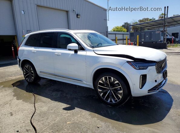 YV4062PEXT1505969 2026 VOLVO XC90 Белый Передняя правая четверть