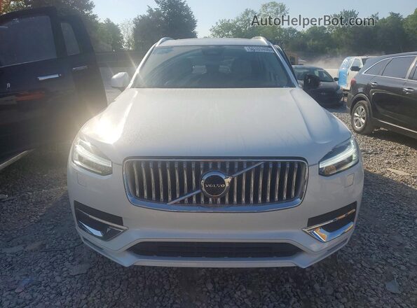 YV4062PFXR1163666 2024 VOLVO XC90 Белый Вид спереди