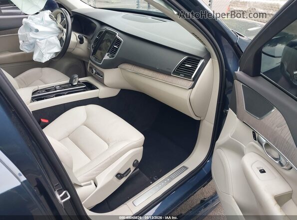 YV4062PN3P1993295 2023 VOLVO XC90 Blue Front interior view