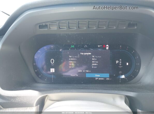 YV4062PV0P1902645 2023 VOLVO XC90 White Vista de los asientos traseros