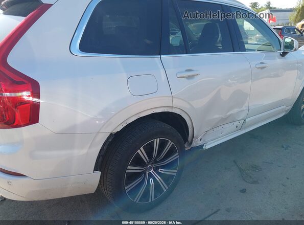 YV4062PV0P1902645 2023 VOLVO XC90 White Vista frontal