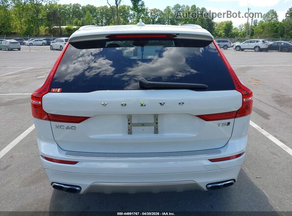 YV4102RK1J1065646 2018 VOLVO XC60 White 