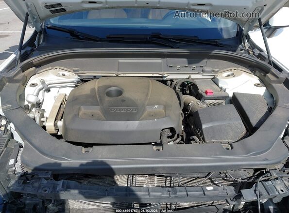 YV4102RK1J1065646 2018 VOLVO XC60 White Vista trasera