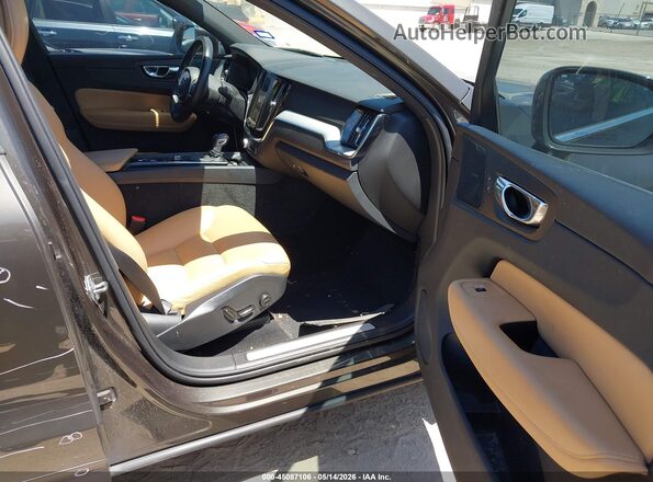YV4102RK1L1483658 2020 VOLVO XC60 Black Սալոնի դիմացի տեսք