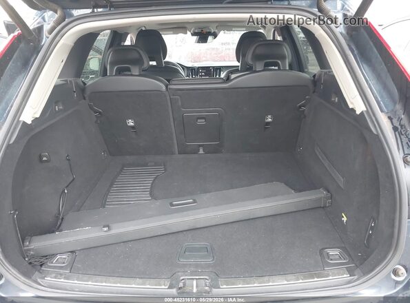 YV4102RK2J1045048 2018 VOLVO XC60 Синий 
