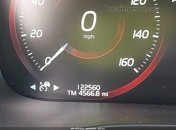 YV4102RK2J1045048 2018 VOLVO XC60 Синий 