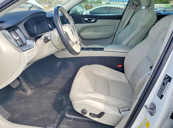 YV4102RK3J1065096 2018 VOLVO XC60 White Vista interior delantera