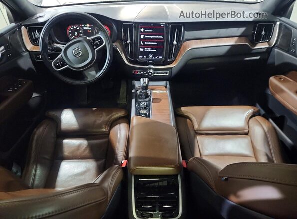 YV4102RL3M1774494 2021 VOLVO XC60 Gray Առջևի վահանակի տեսք