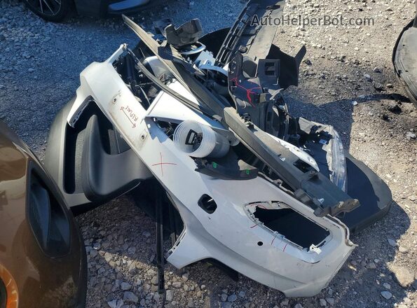 YV4162UK0L2176675 2020 VOLVO XC40 White Вид підкапотного простору