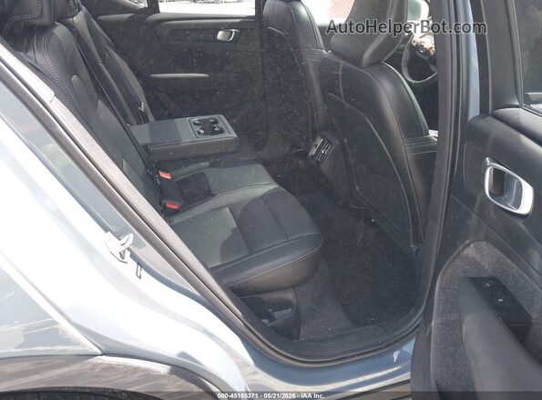 YV4162UK0M2542927 2021 VOLVO XC40 Light Blue VIN კოდის სტიკერის ხედი