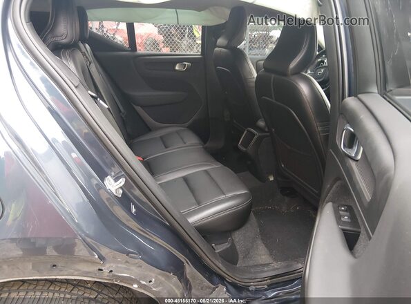 YV4162UK0M2598897 2021 VOLVO XC40 Blue Vista de la etiqueta del VIN
