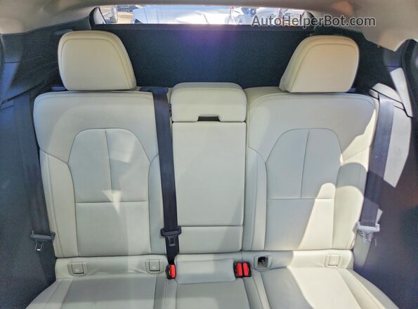 YV4162UK2L2292668 2020 VOLVO XC40 Black Vista de los asientos traseros
