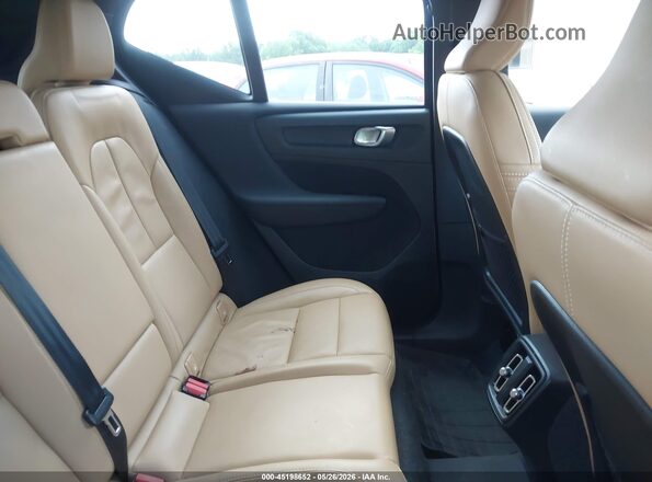 YV4162UL2N2656602 2022 VOLVO XC40 Black VIN კოდის სტიკერის ხედი