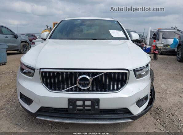 YV4162UL3M2569659 2021 VOLVO XC40 White 
