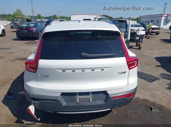 YV4162UL4L2258837 2020 VOLVO XC40 White 
