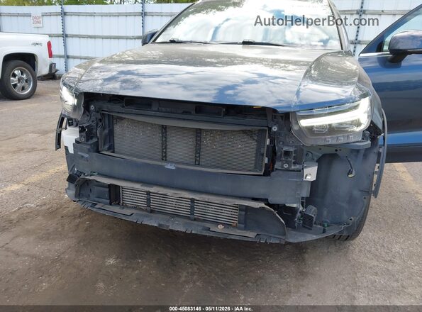 YV4162UL4L2269837 2020 VOLVO XC40 Серый Вид спереди