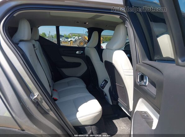 YV4162UL7M2561645 2021 VOLVO XC40 Gray VIN sticker view