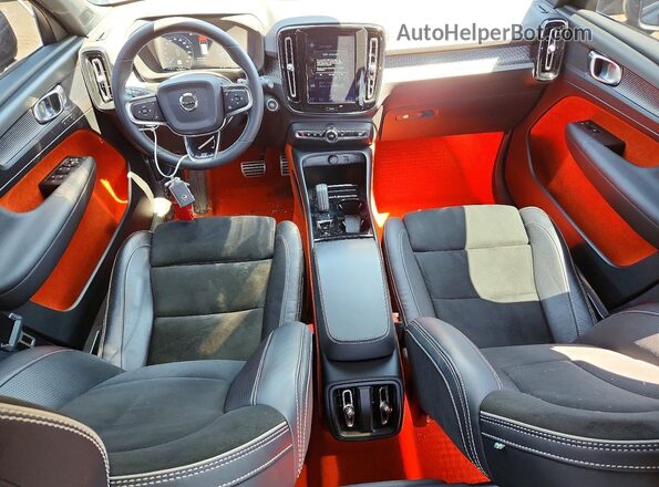 YV4162UM7K2048658 2019 VOLVO XC40 Black Widok deski rozdzielczej