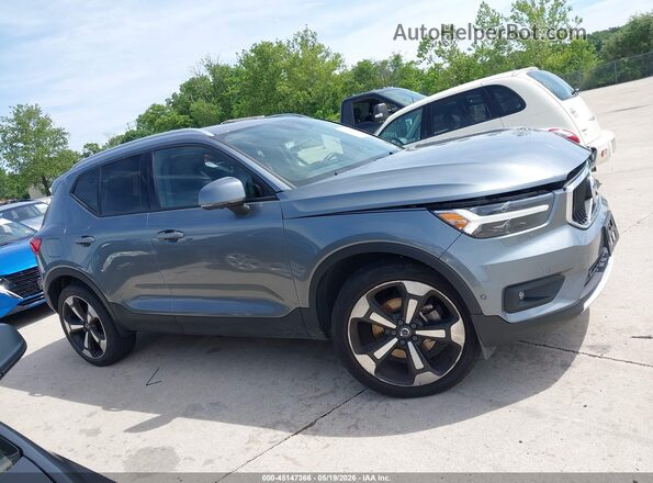 YV4162XZ9K2012431 2019 VOLVO XC40 Gray Вид задньої частини салону
