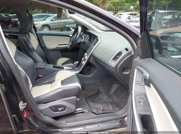 YV440MDR6H2091967 2017 VOLVO XC60 Black Вид салону спереду