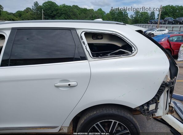 YV440MDR7H2225269 2017 VOLVO XC60 White 
