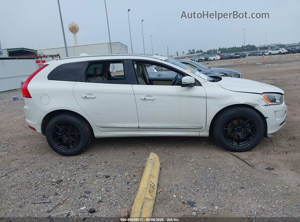 YV440MDU7H2176630 2017 VOLVO XC60 White Vista interior trasera