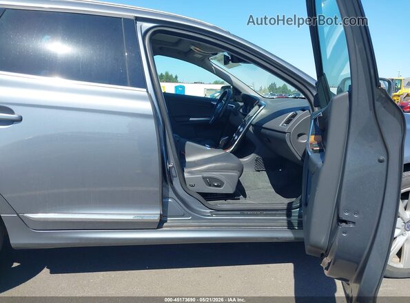 YV440MRU3H2018665 2017 VOLVO XC60 Gray Вид салону спереду