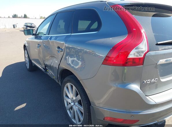 YV440MRU3H2018665 2017 VOLVO XC60 Gray 