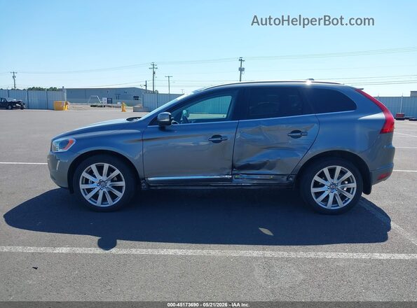 YV440MRU3H2018665 2017 VOLVO XC60 Gray 