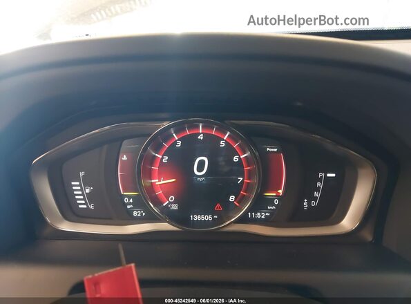 YV440MRU6H2080464 2017 VOLVO XC60 Black Widok tylnych siedzeń
