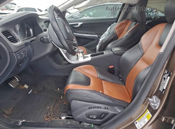 YV440MWMXH1032413 2017 VOLVO V60 Brown Vista interior delantera