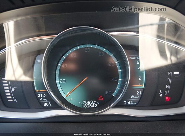 YV4612RKXG2837681 2016 VOLVO XC60 Черный Вид задних сидений