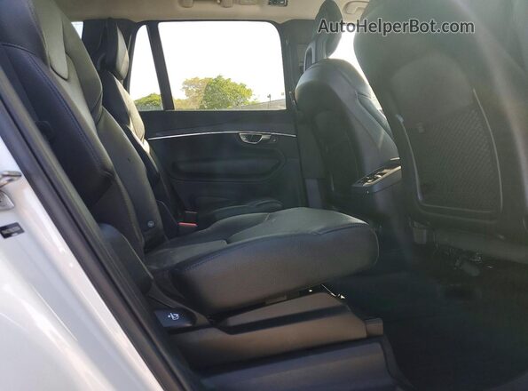 YV4A221K6L1570204 2020 VOLVO XC90 White Вид задньої частини салону