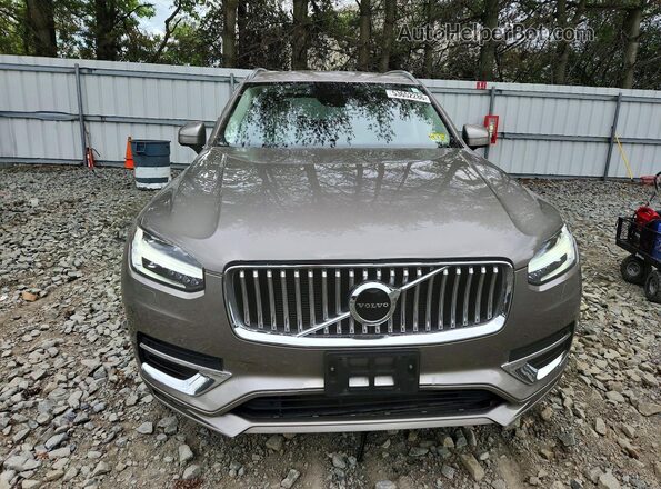YV4A221L7M1681872 2021 VOLVO XC90 Tan Front view