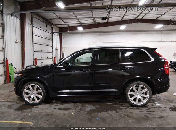 YV4A22PL2H1172687 2017 VOLVO XC90 Black 360 interior view