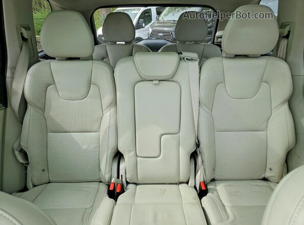 YV4A22PL4M1675664 2021 VOLVO XC90 White 