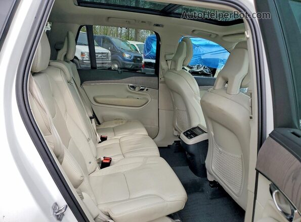 YV4A22PL4M1675664 2021 VOLVO XC90 White 
