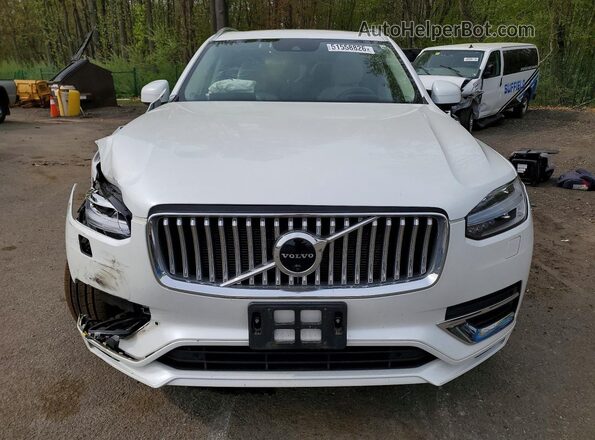 YV4A22PL4M1675664 2021 VOLVO XC90 White 