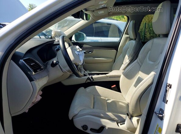 YV4A22PL4M1675664 2021 VOLVO XC90 White 