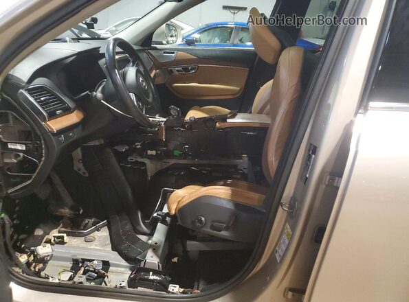 YV4A22PL5G1070511 2016 VOLVO XC90 Кремовый Вид салона спереди