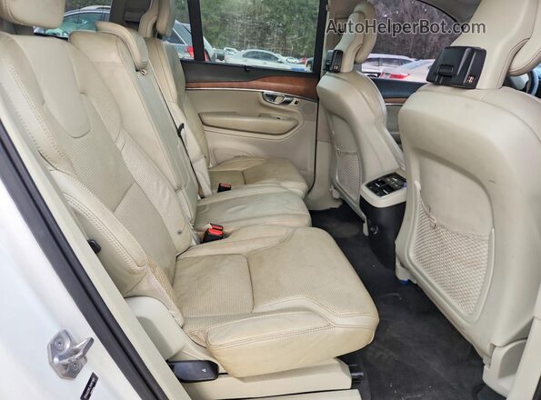 YV4A22PL7H1171101 2017 VOLVO XC90 Белый Вид задней части салона