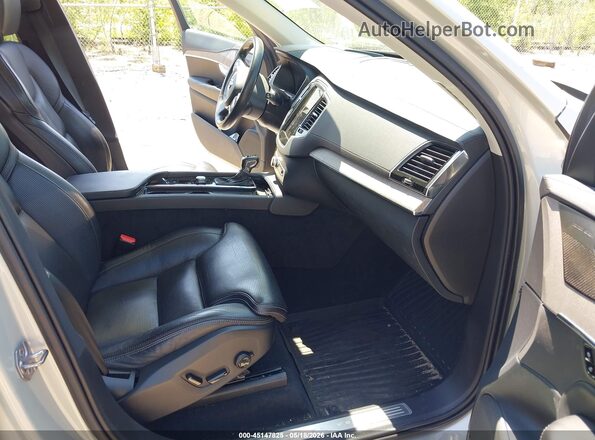 YV4A22PL8M1741424 2021 VOLVO XC90 Silver 